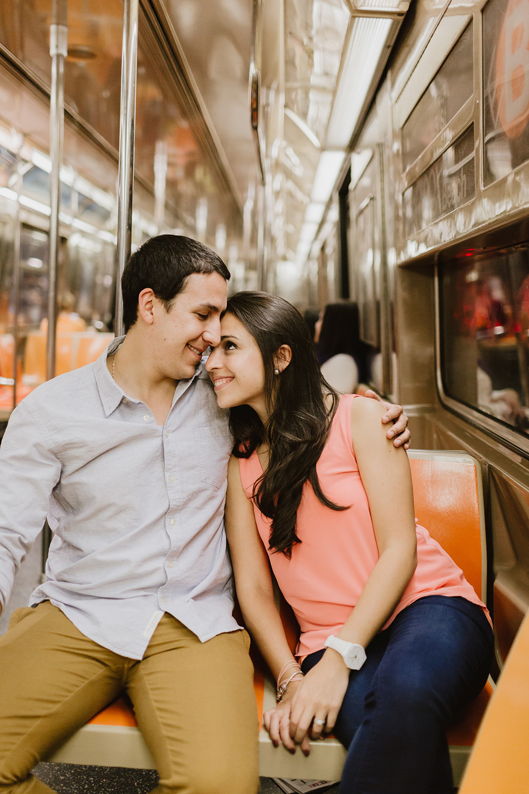 couple on subway
