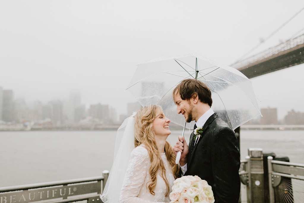 NYC rainy day bride and groom