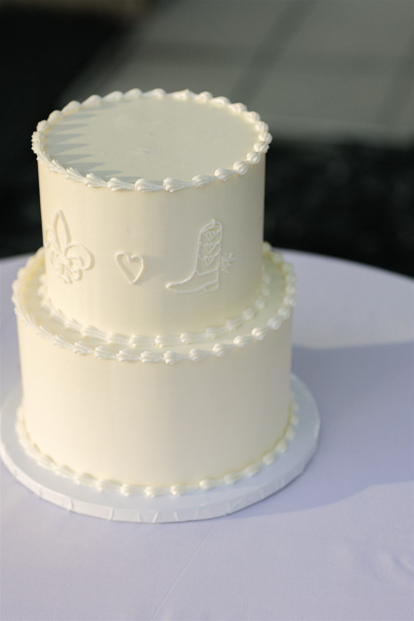 white wedding cake