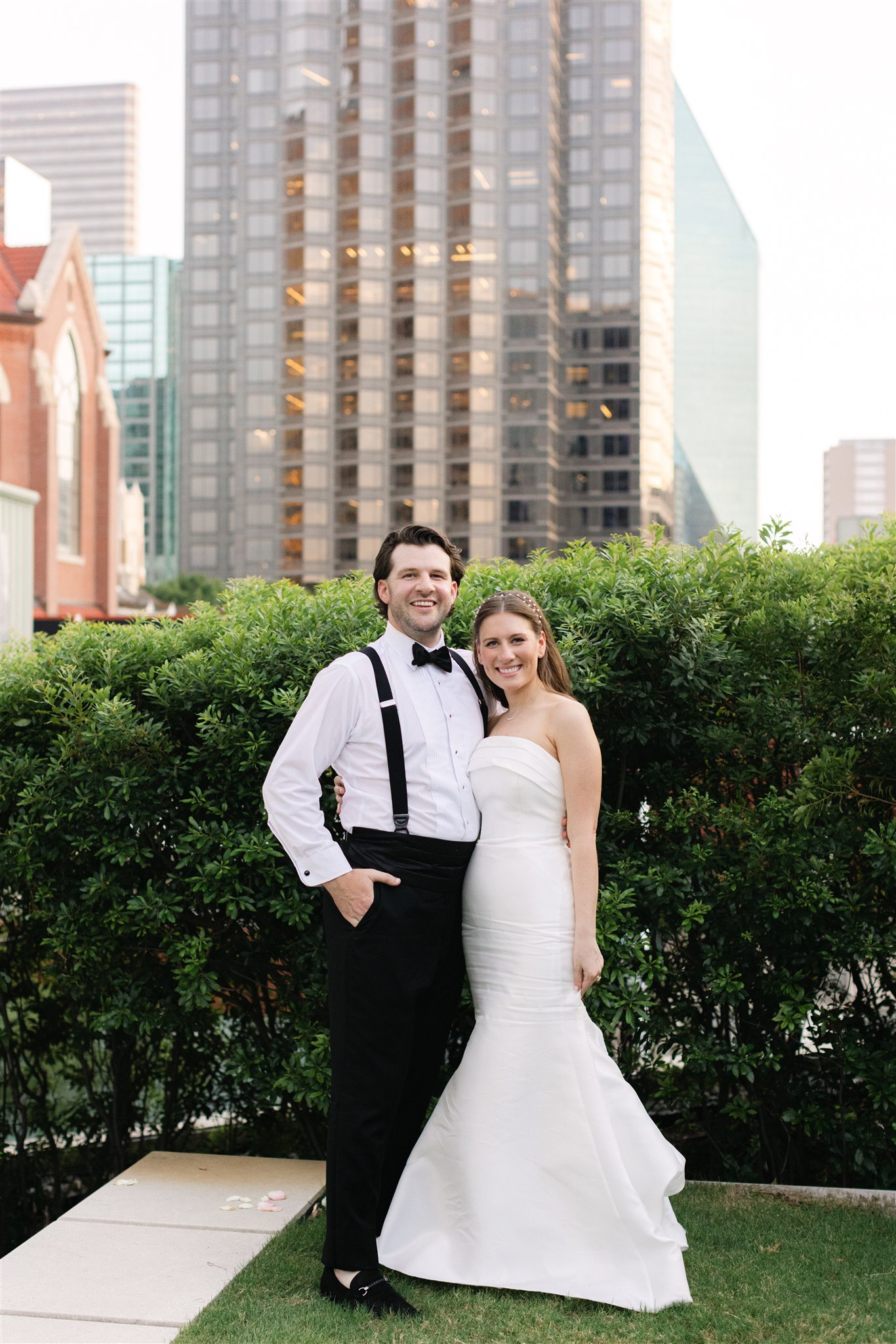 bride and groom pictures