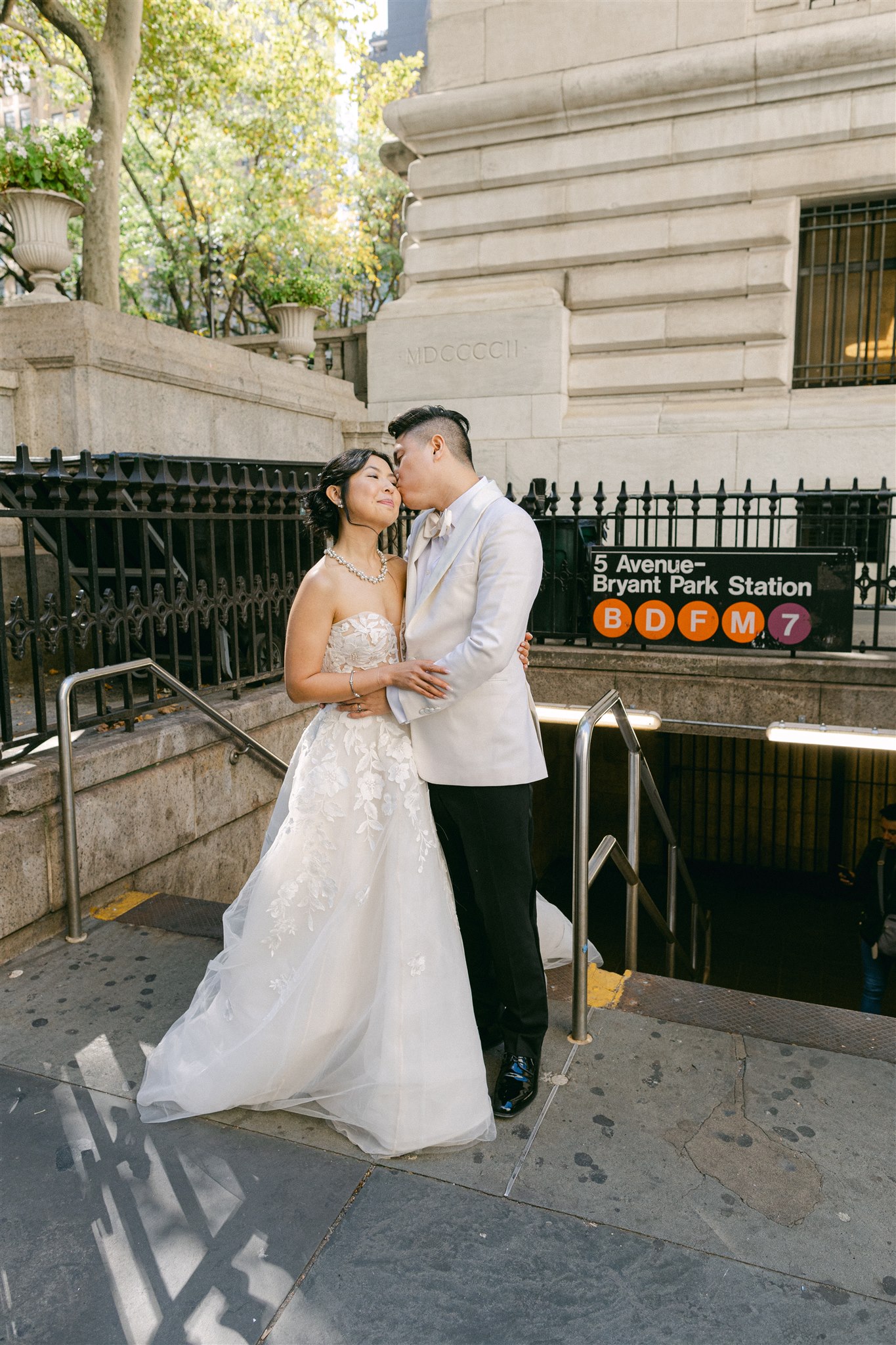 Wedding photos of a couple in NYC