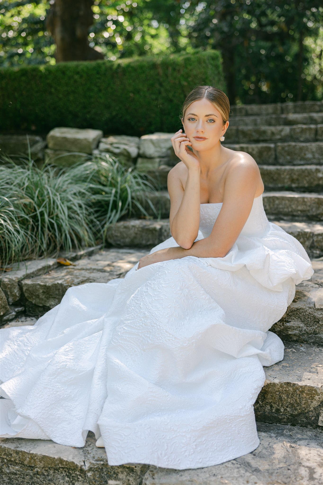 bridal portraits at the arboretum