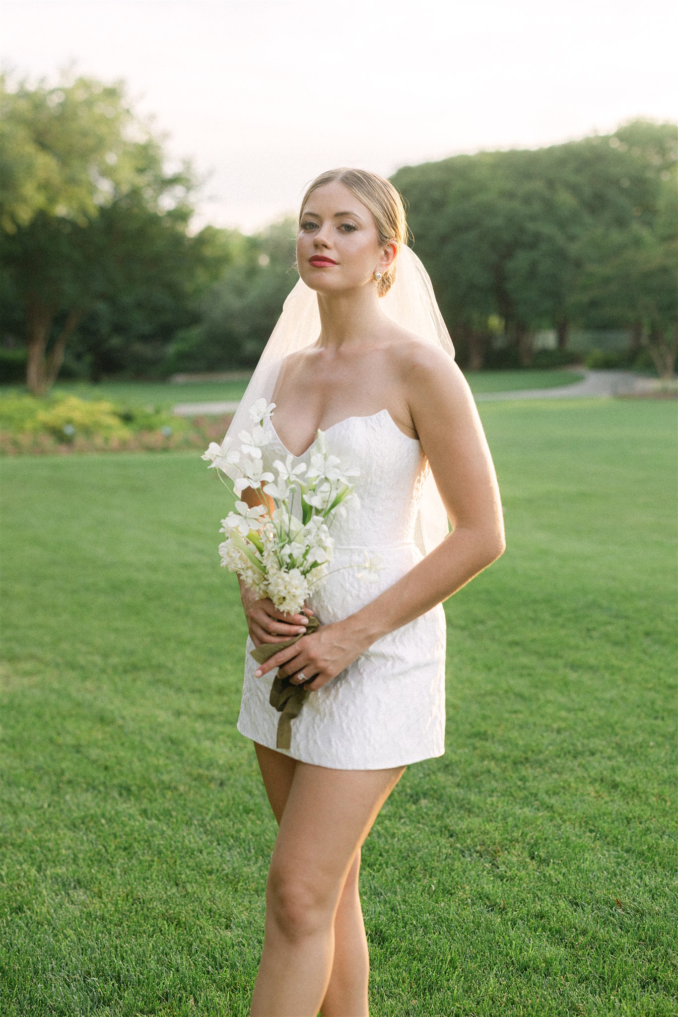 Bridal portraits at the dallas arboretum