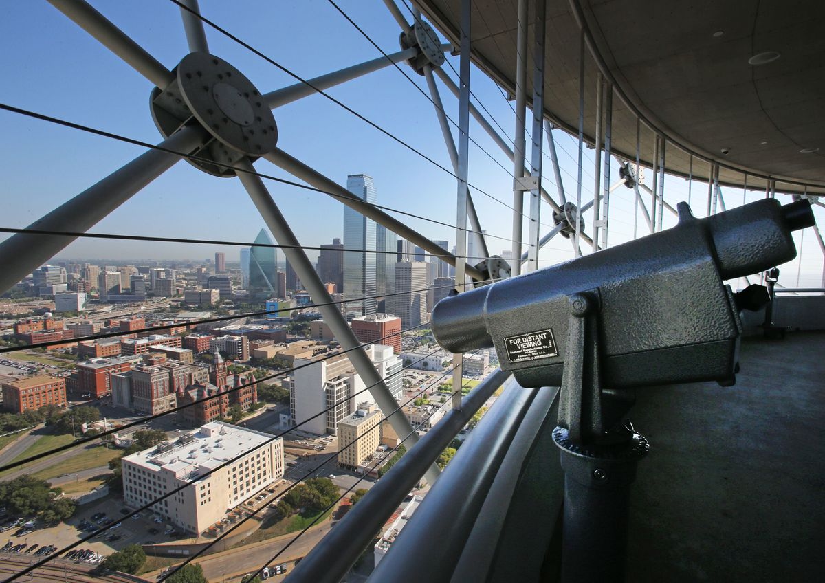 Dallas reunion tower proposal location