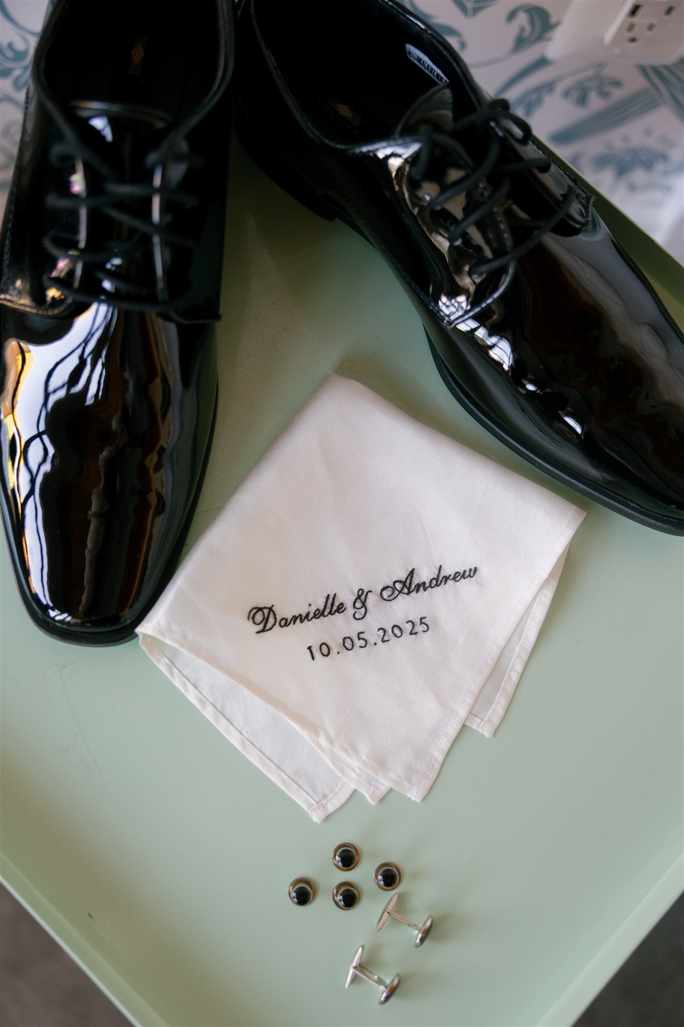 grooms shoes and cuff links