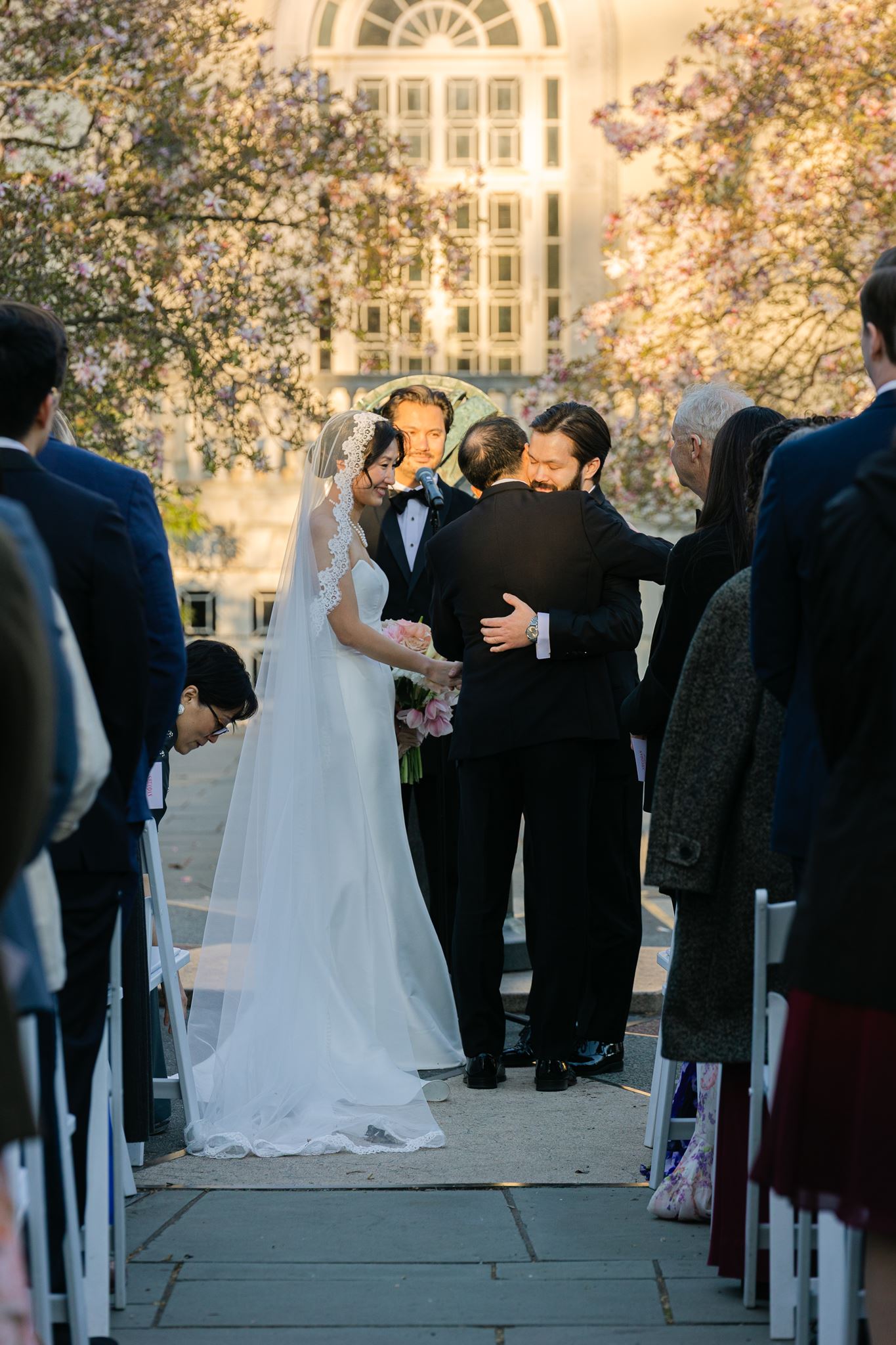 Brooklyn botanic garden wedding the perfect garden wedding venue in new york