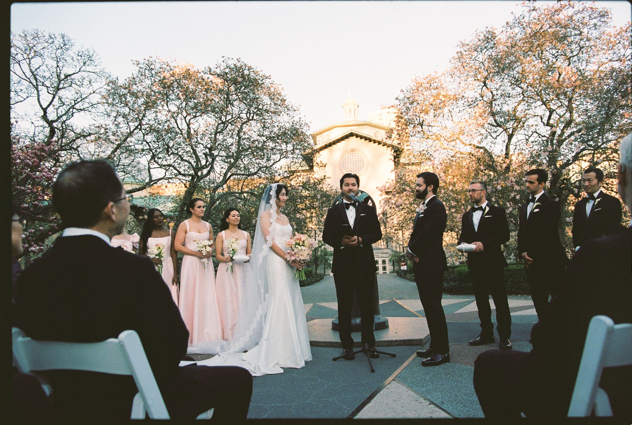 Brooklyn botanic garden wedding the perfect garden wedding venue in new york