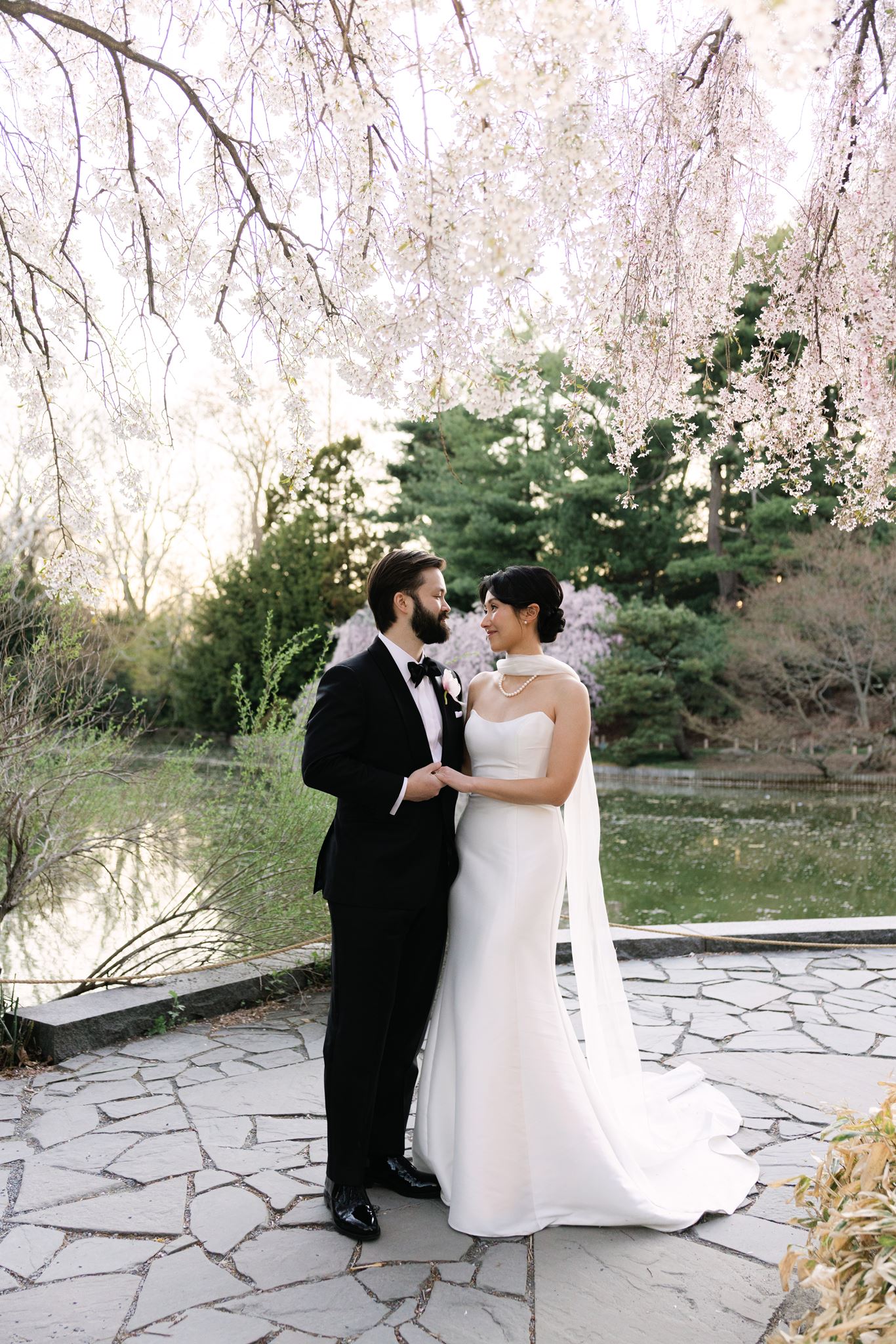 wedding portraits at the brooklyn botanic garden in new york